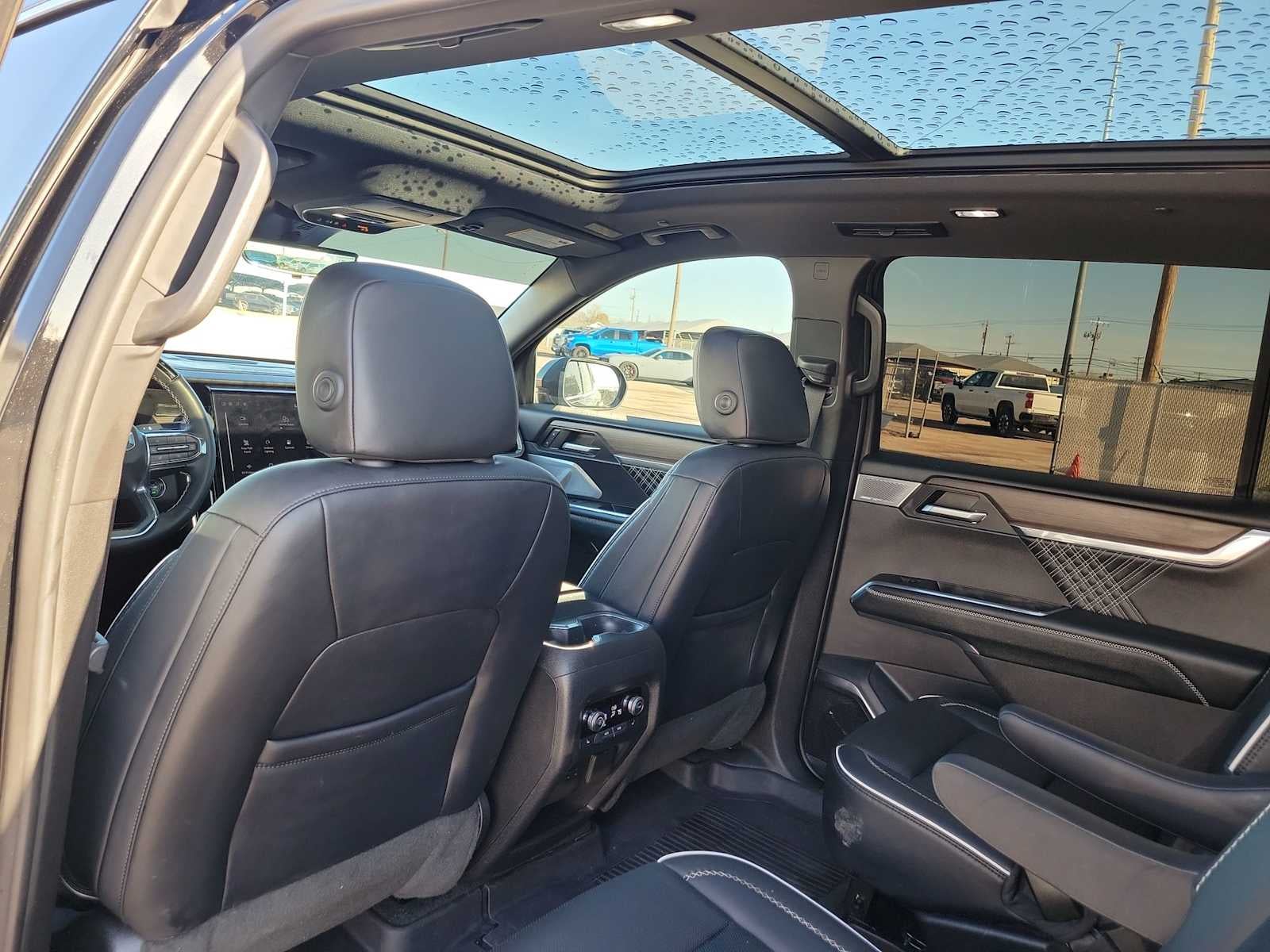 2024 GMC Acadia Denali