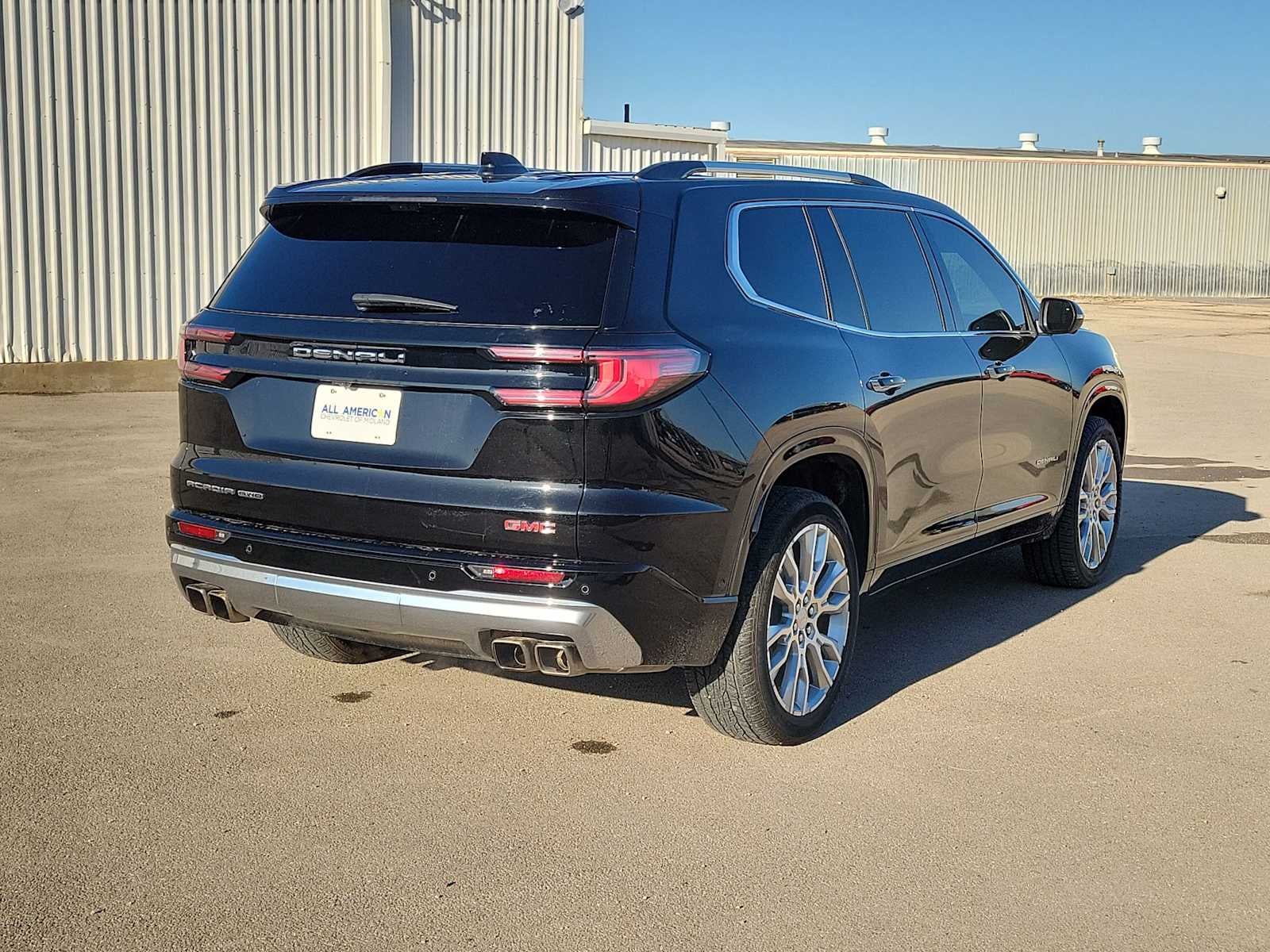 2024 GMC Acadia Denali