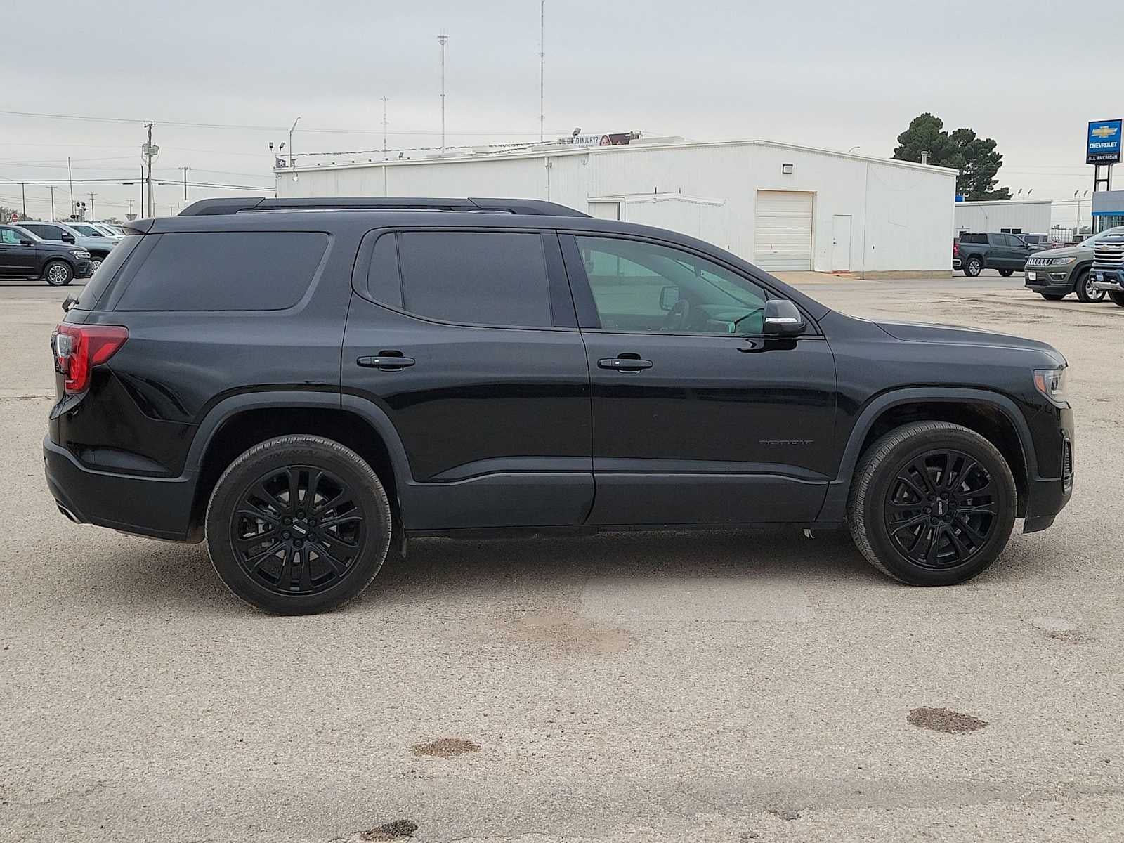 2023 GMC Acadia SLE