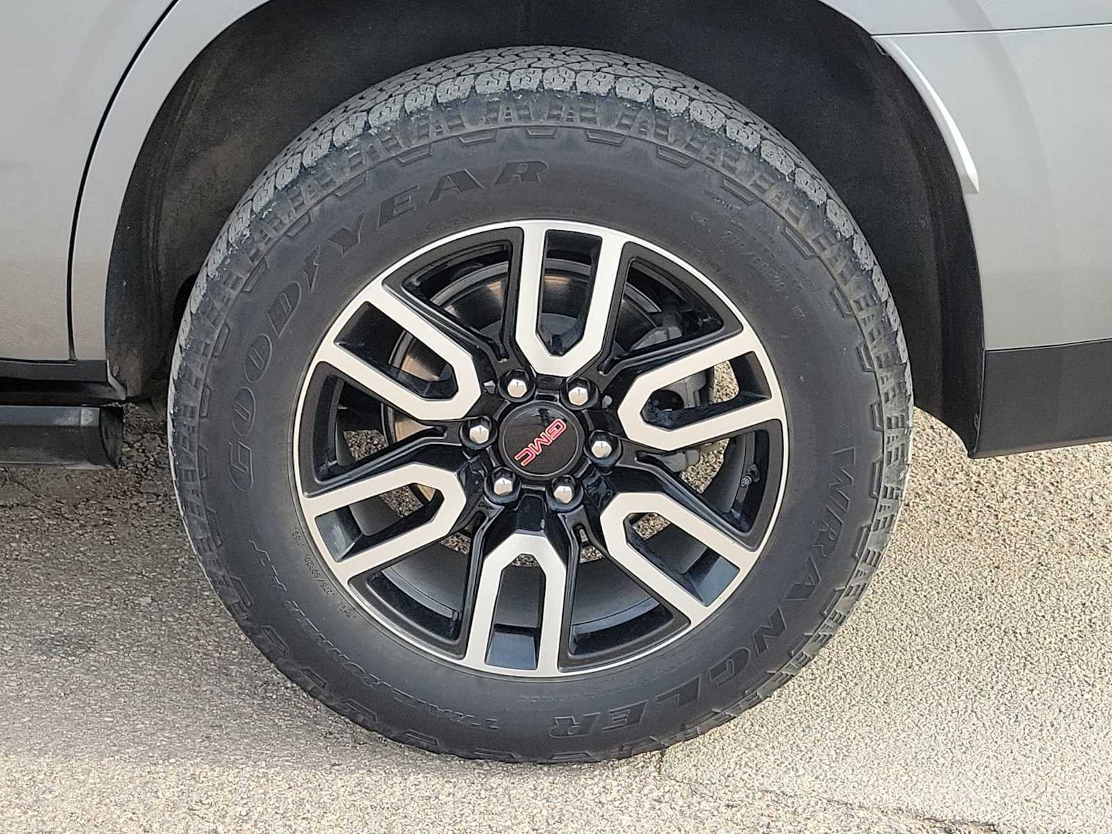 2023 GMC Yukon AT4