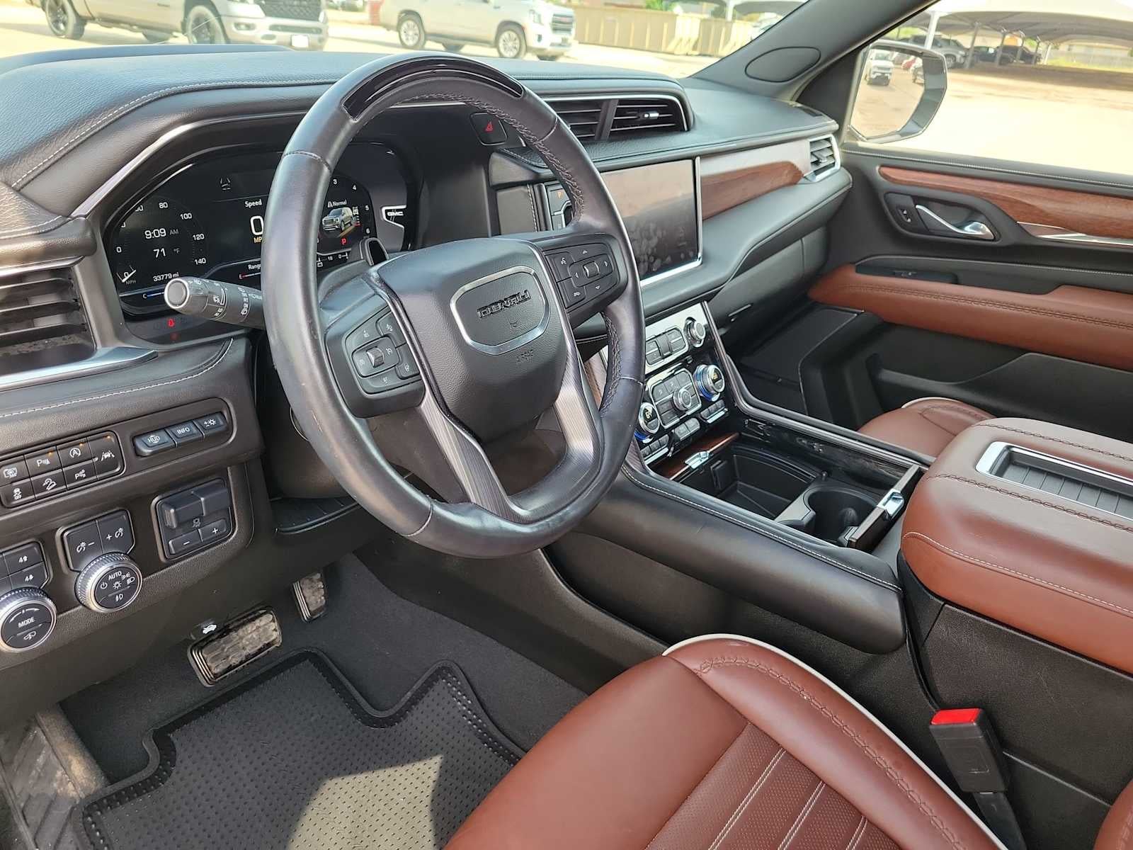 2023 GMC Yukon XL Denali Ultimate
