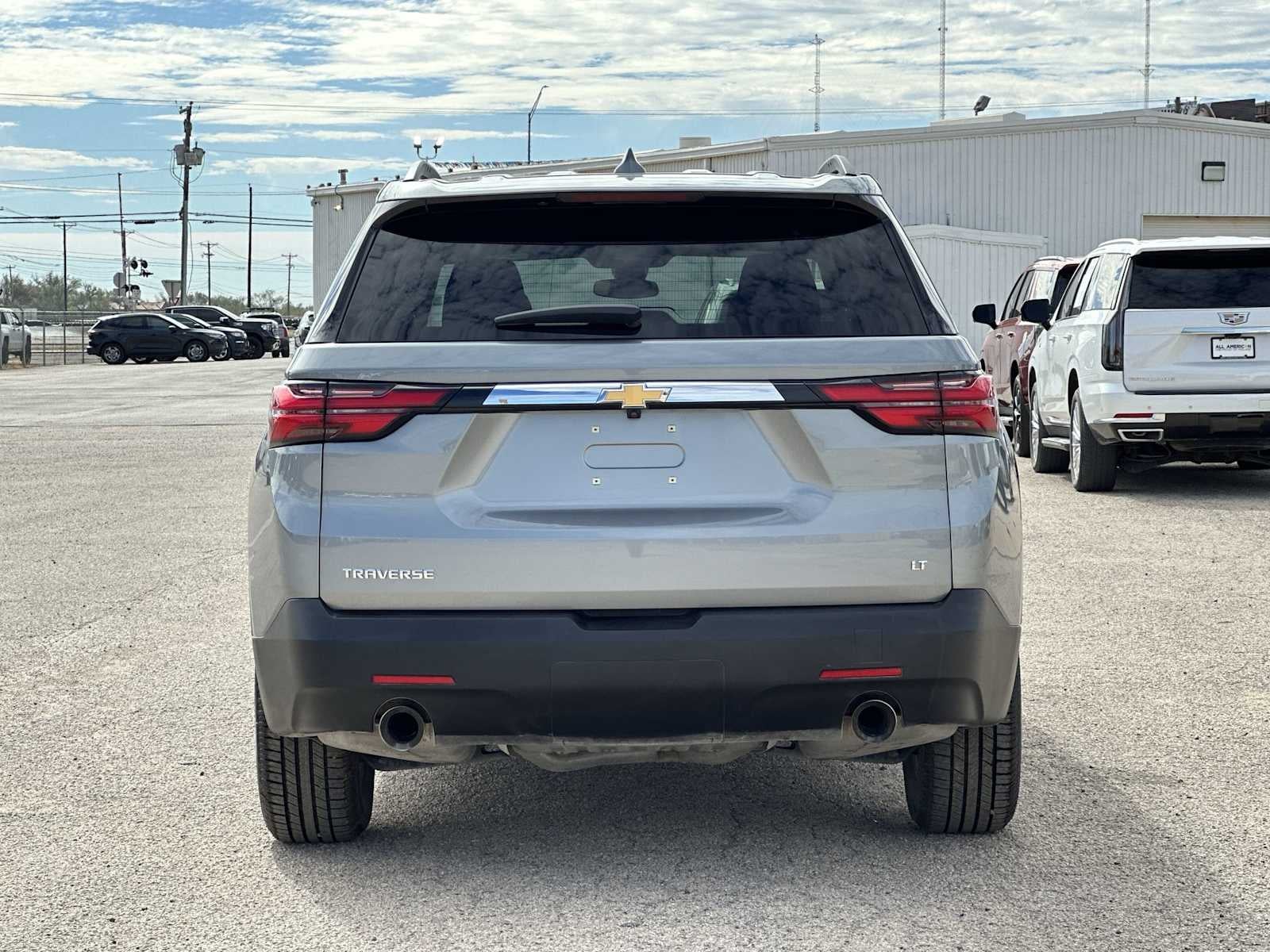 2023 Chevrolet Traverse LT Cloth