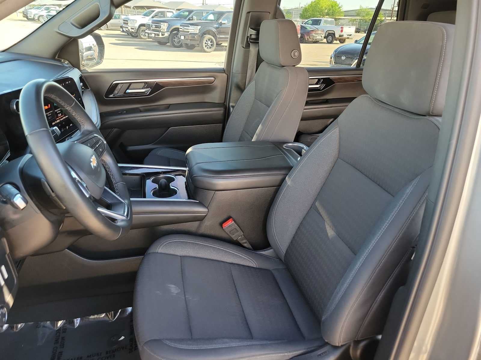 2025 Chevrolet Tahoe LS