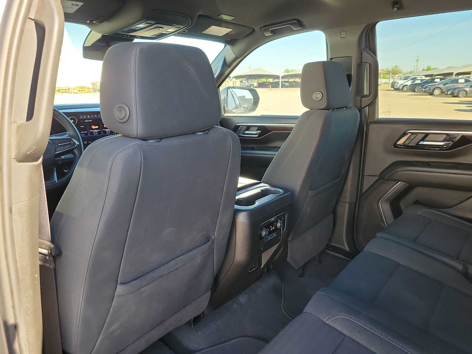 2025 Chevrolet Tahoe LS