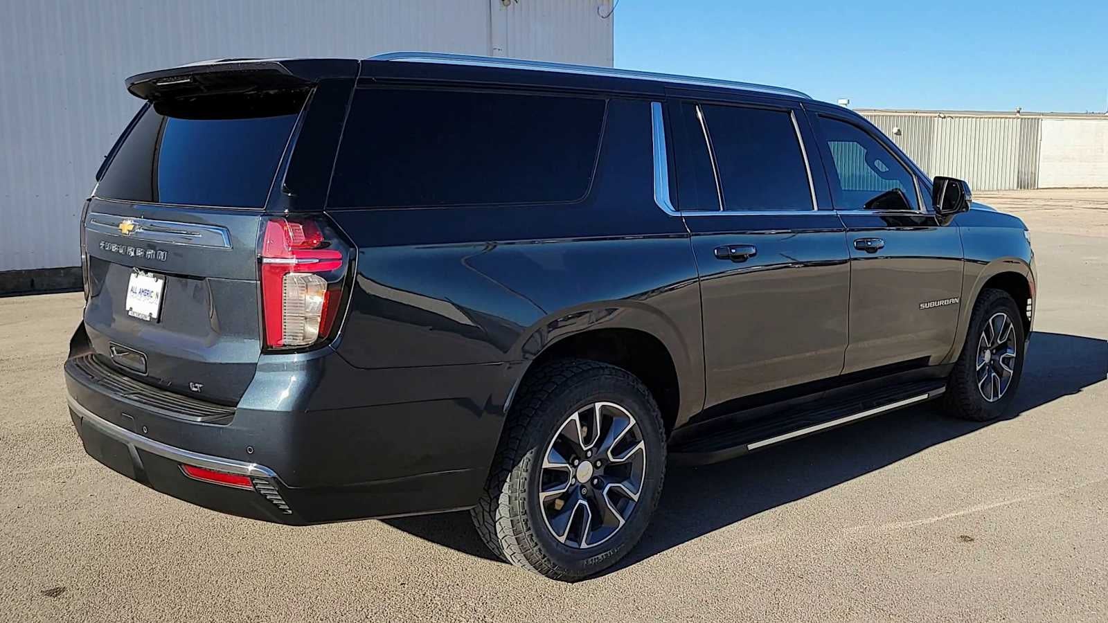 2022 Chevrolet Suburban LT