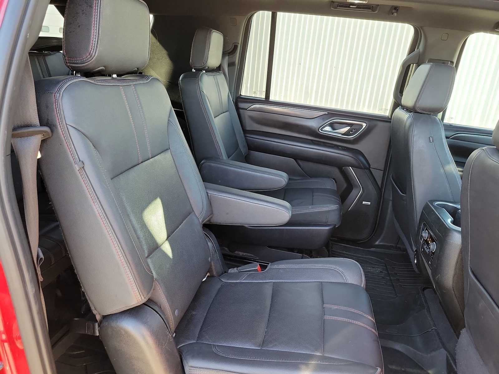 2022 Chevrolet Suburban RST