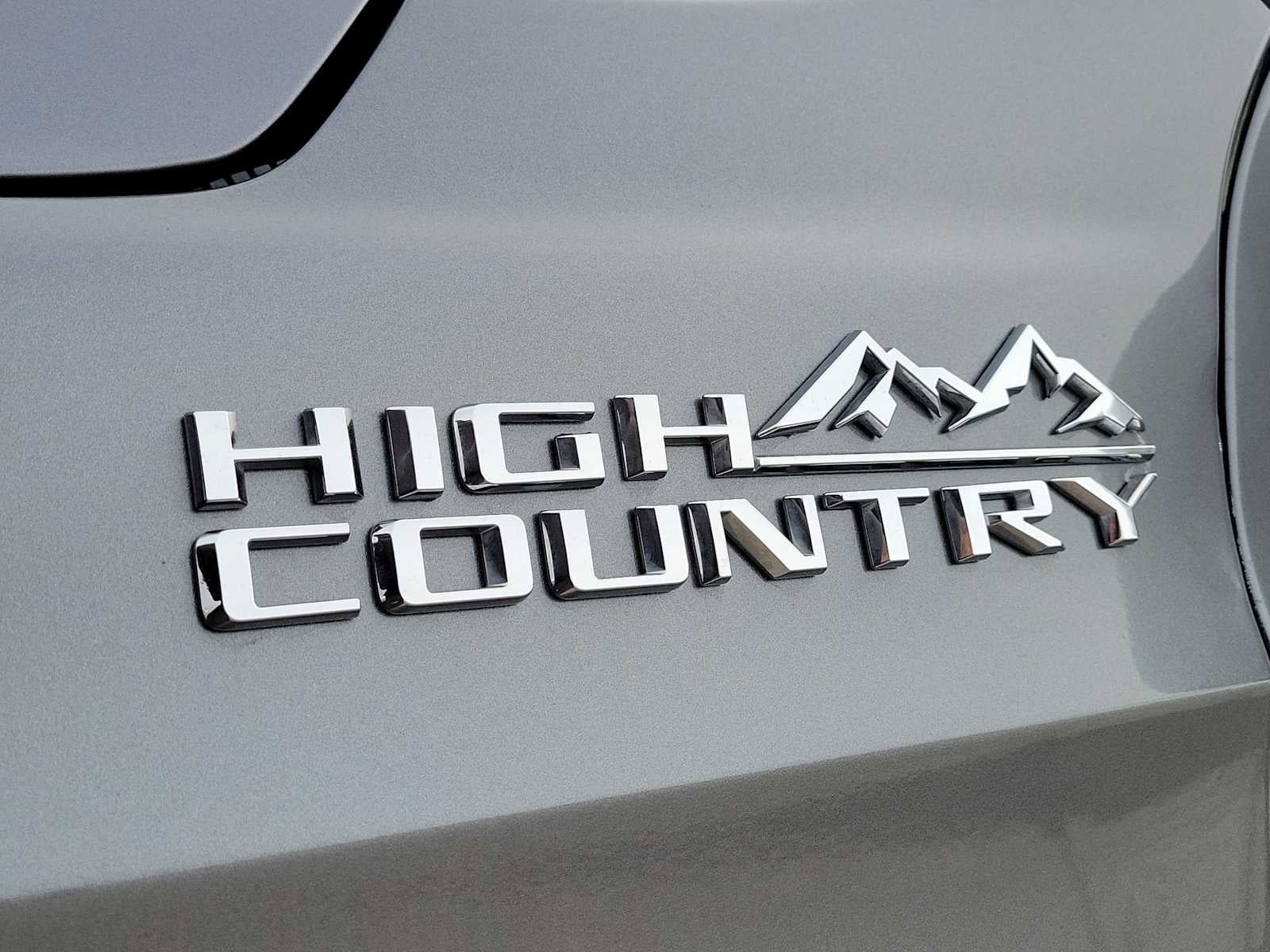 2021 Chevrolet Suburban High Country