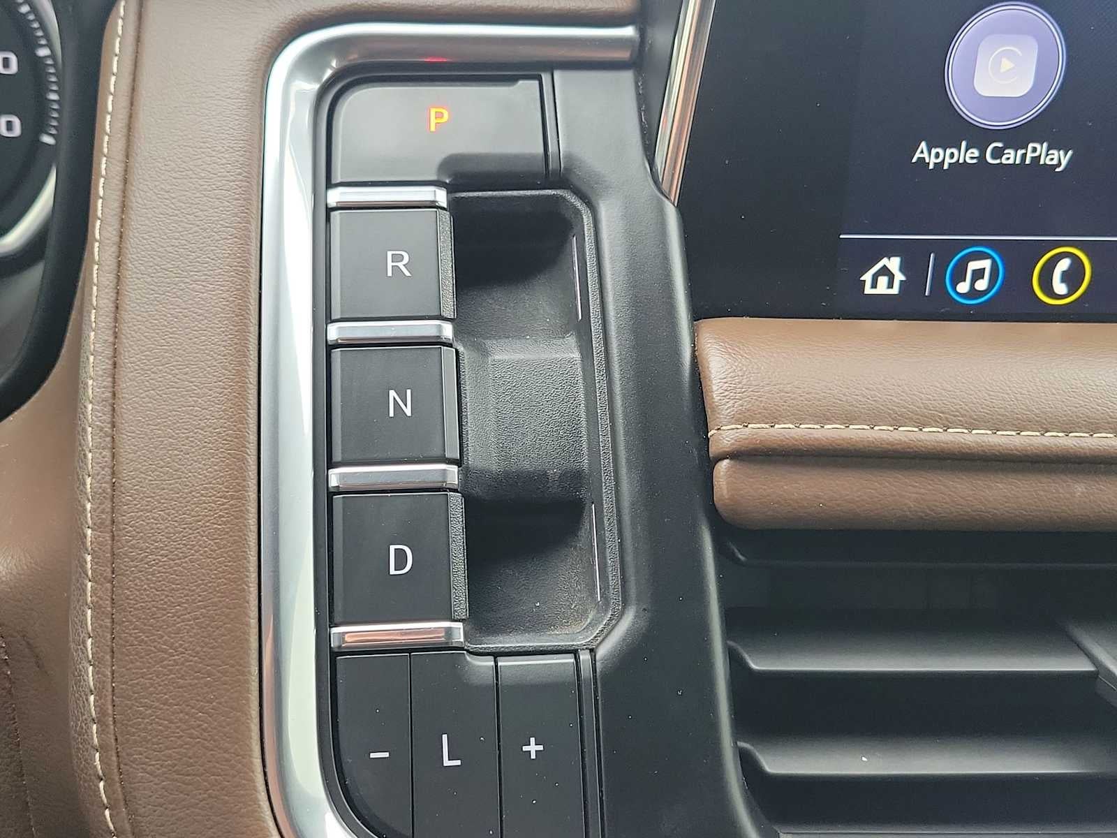 2021 Chevrolet Suburban High Country