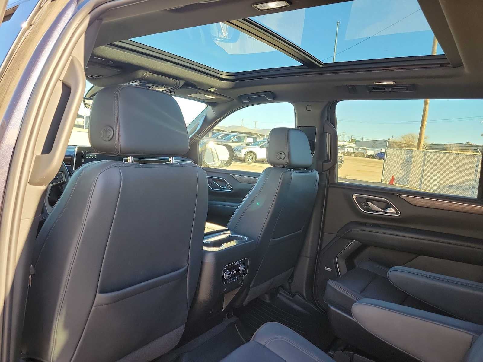 2022 Chevrolet Suburban High Country