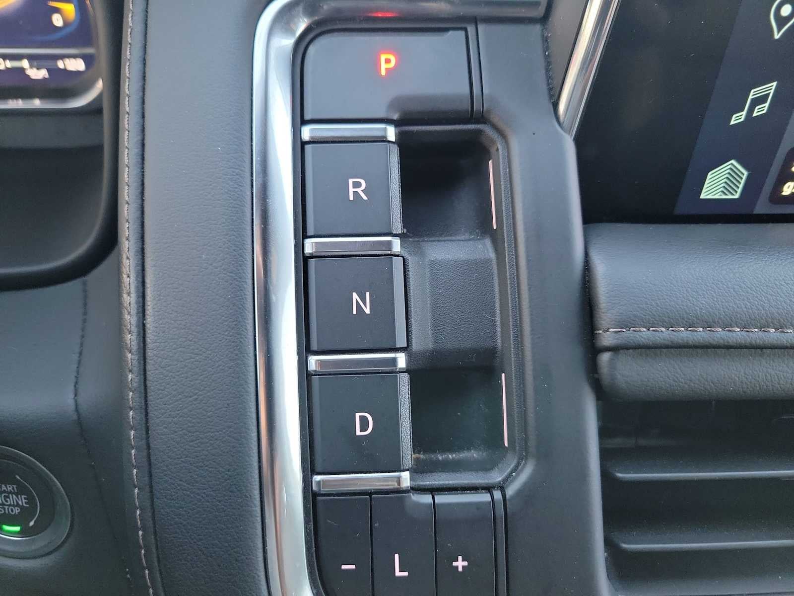 2022 Chevrolet Suburban High Country