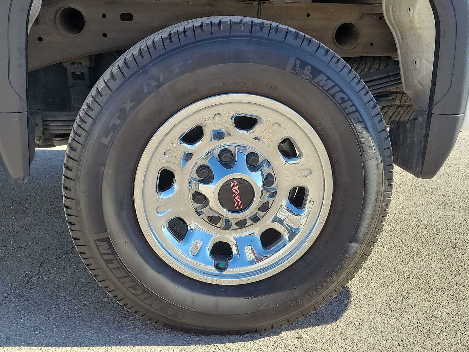 2024 GMC Sierra 2500 HD Pro