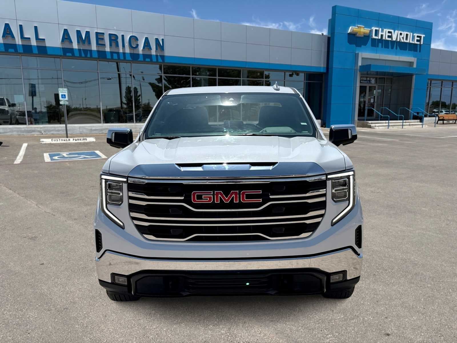 2025 GMC Sierra 1500 SLT