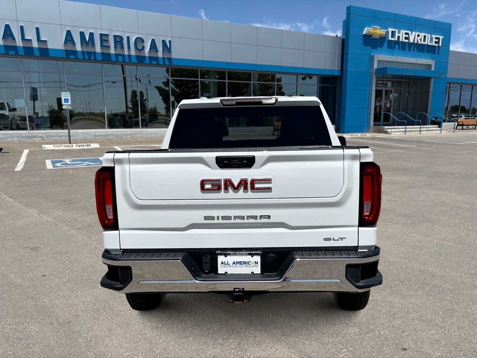 2025 GMC Sierra 1500 SLT