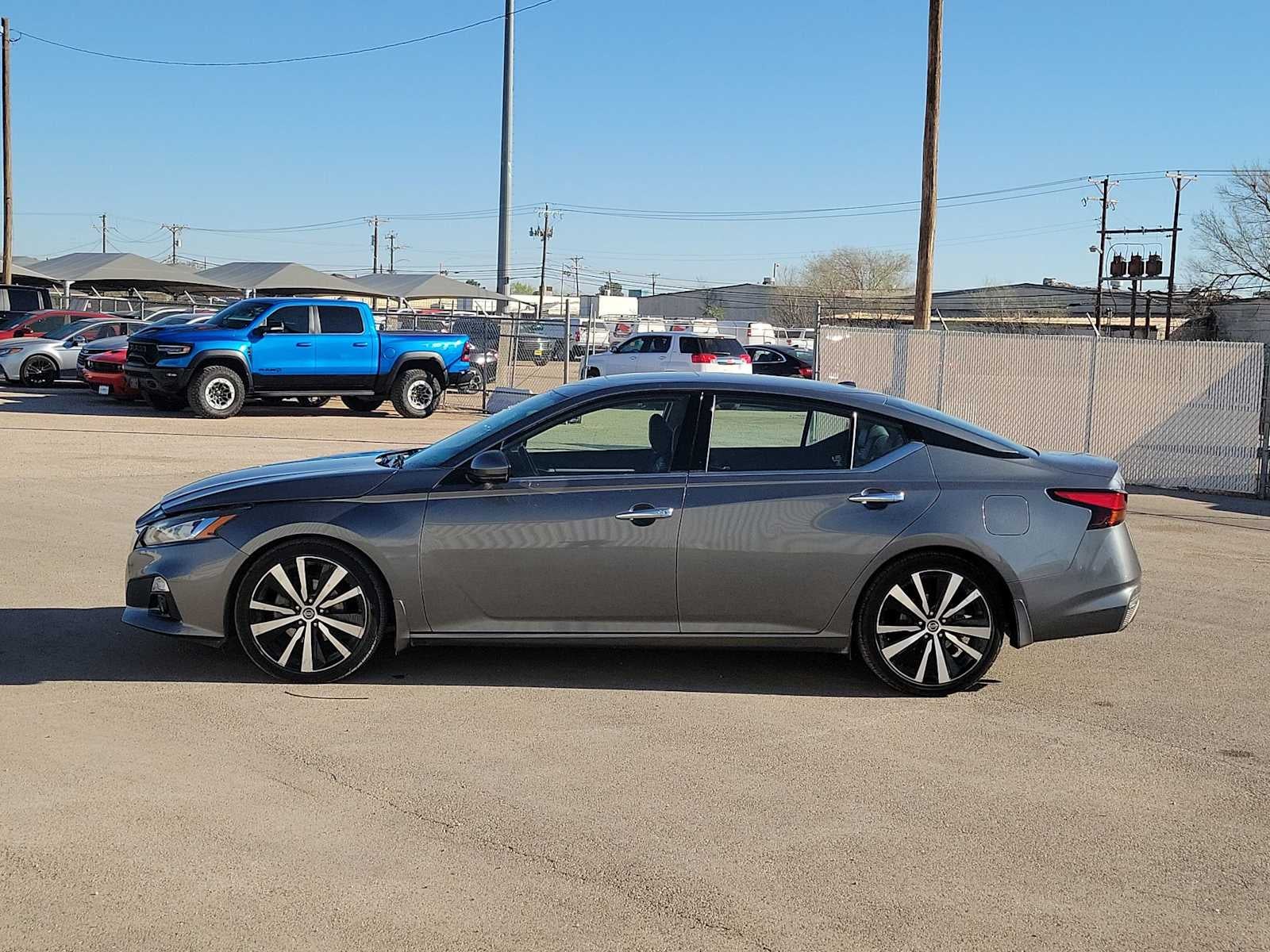 2020 Nissan Altima 2.0 Platinum