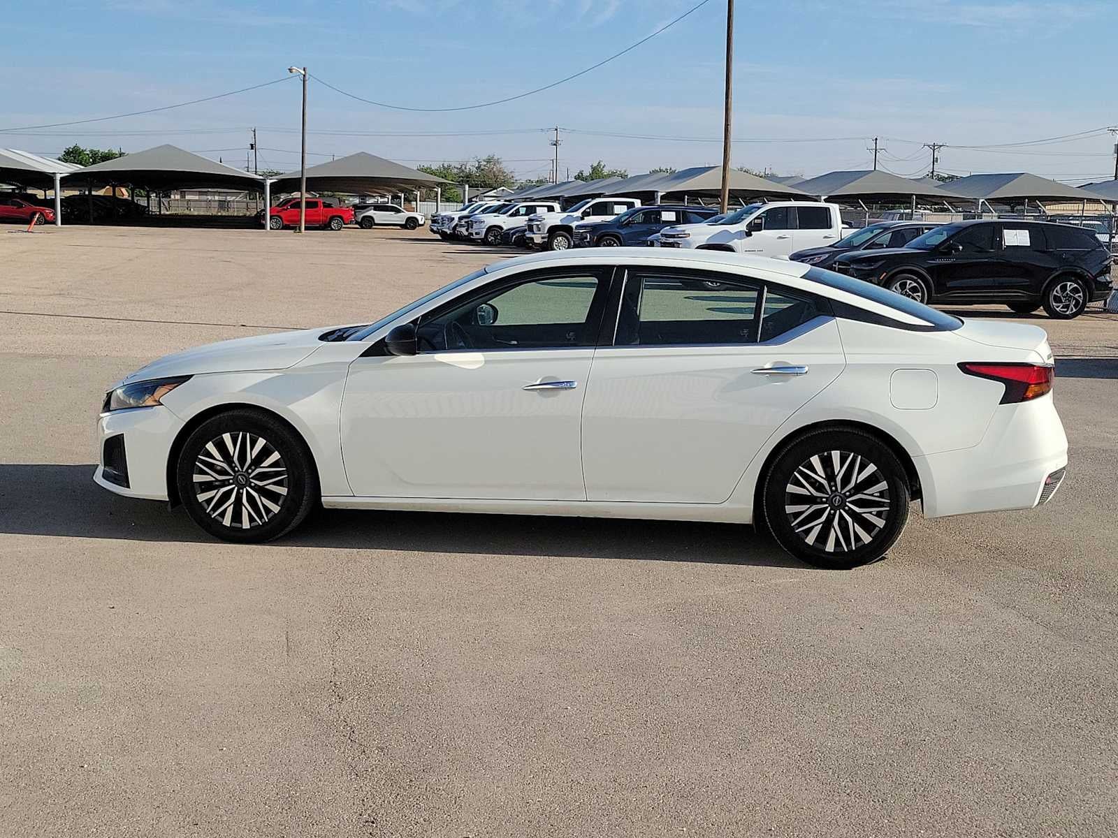 2025 Nissan Altima SV