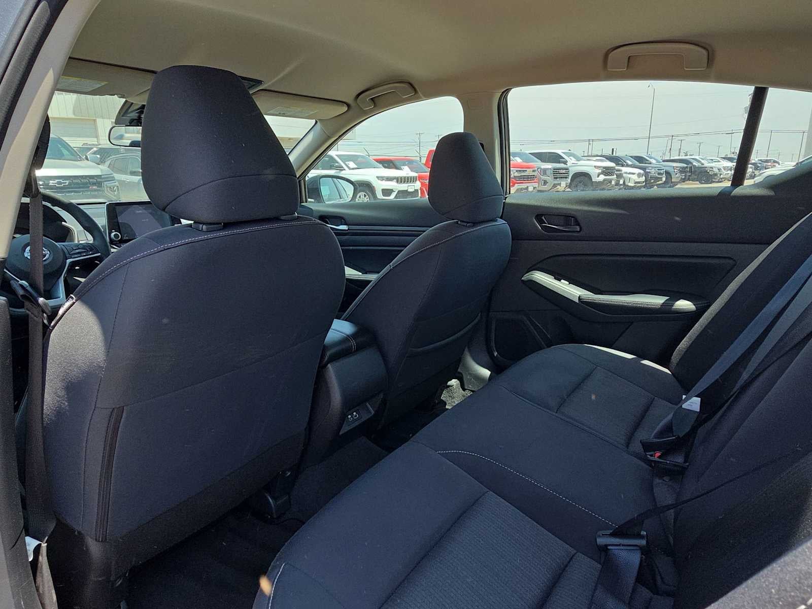 2025 Nissan Altima SV - Photo 16