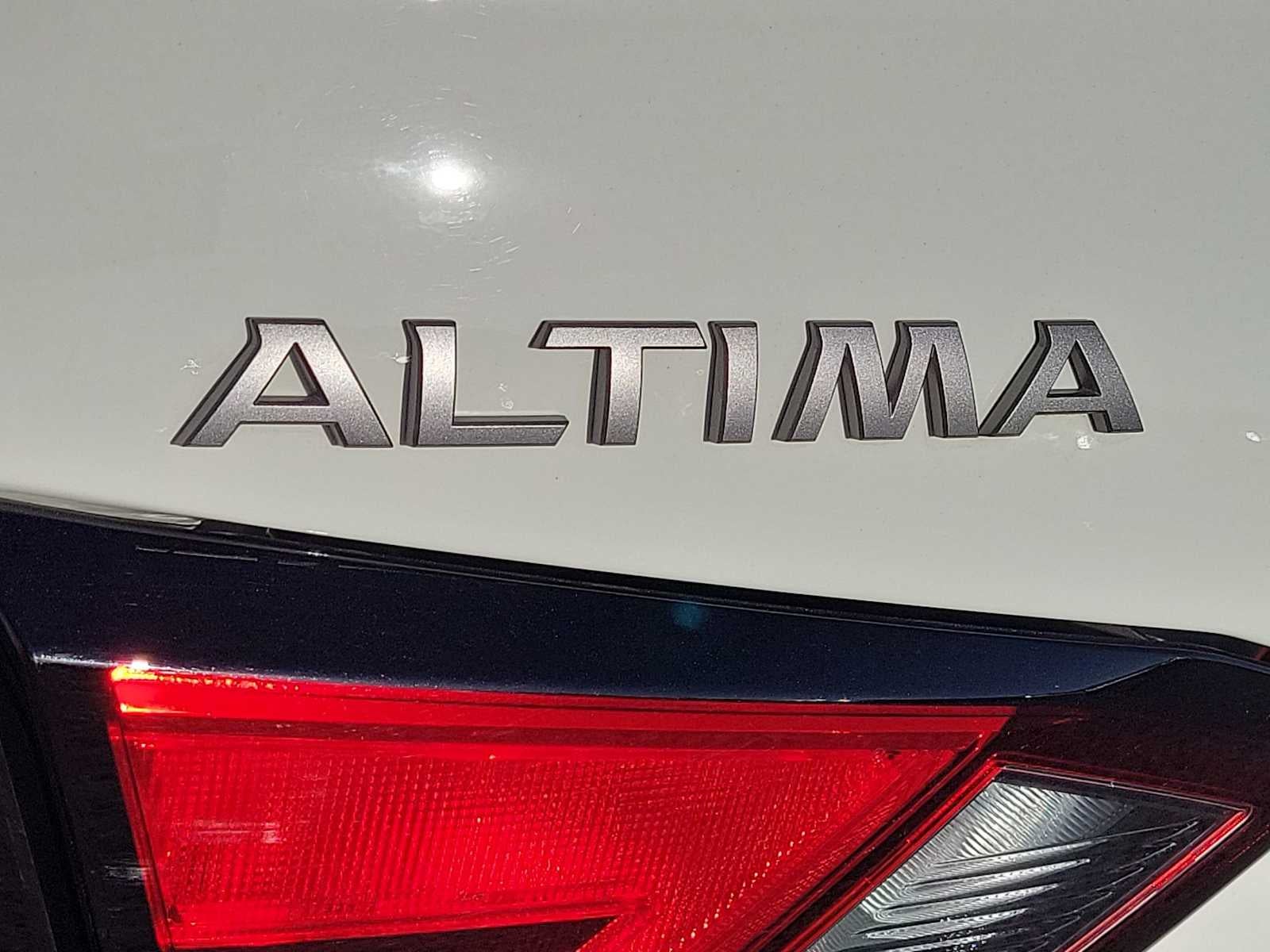 2025 Nissan Altima SV