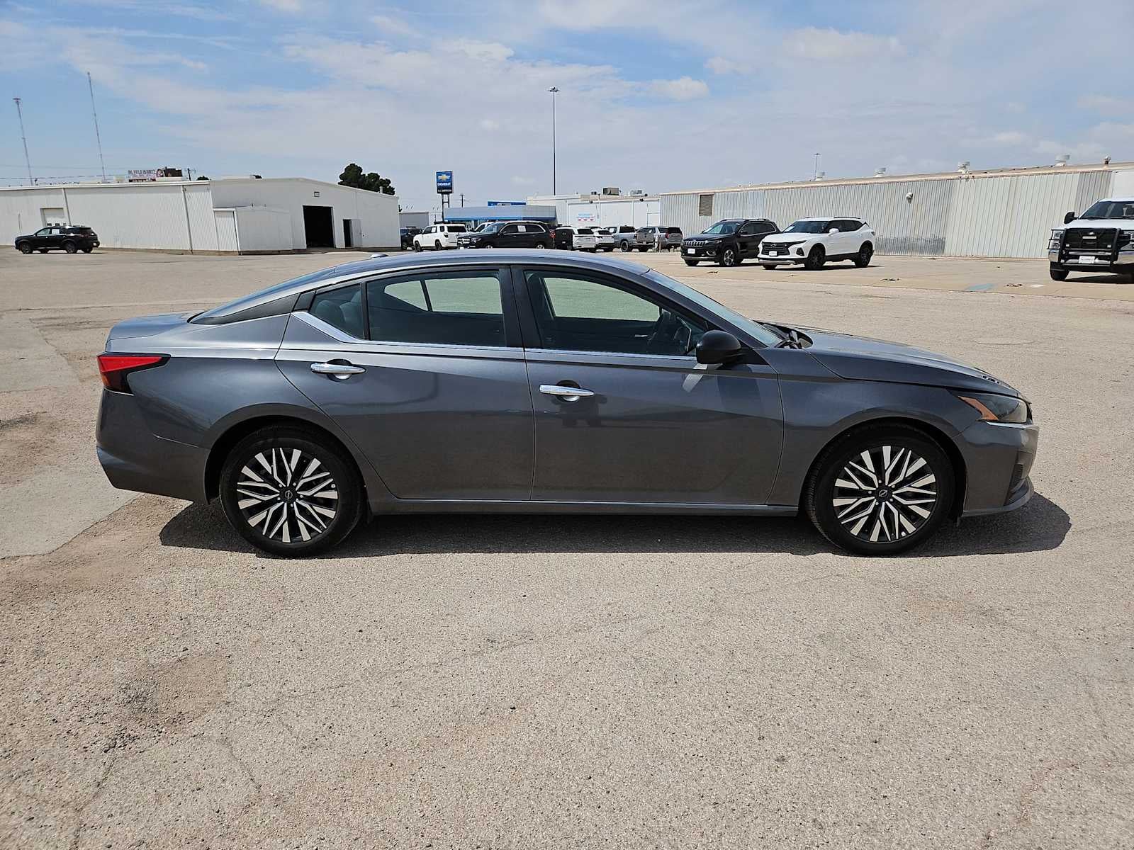 2024 Nissan Altima 2.5 SV