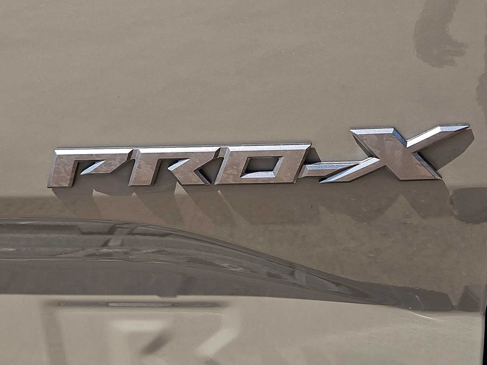2022 Nissan Frontier PRO-X