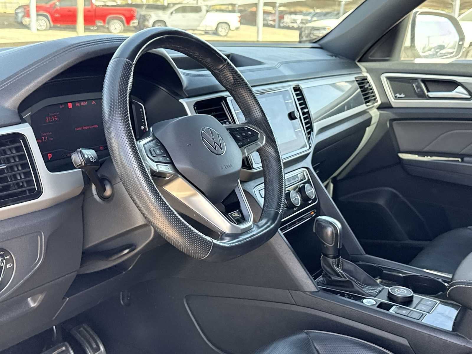 2023 Volkswagen Atlas Cross Sport 3.6L V6 SEL Premium R-Line