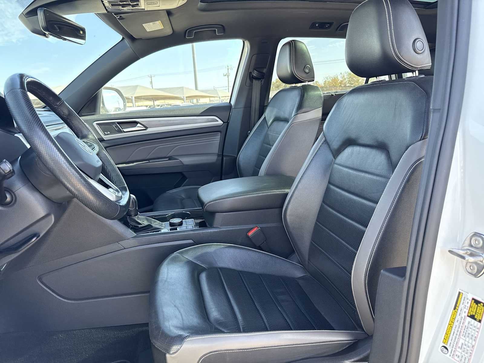 2023 Volkswagen Atlas Cross Sport 3.6L V6 SEL Premium R-Line