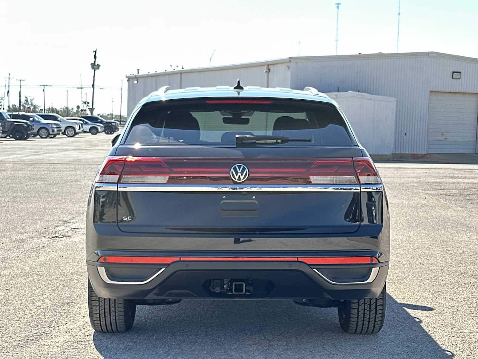 2026 Volkswagen Atlas Cross Sport 2.0T SE w/Technology