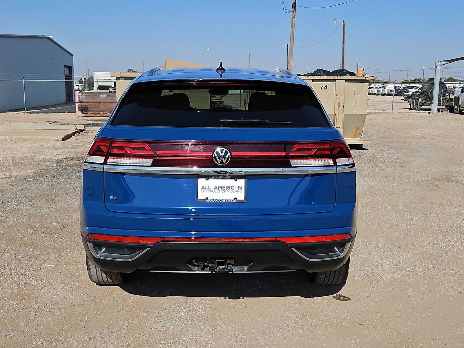 2025 Volkswagen Atlas Cross Sport 2.0T SE w/Technology