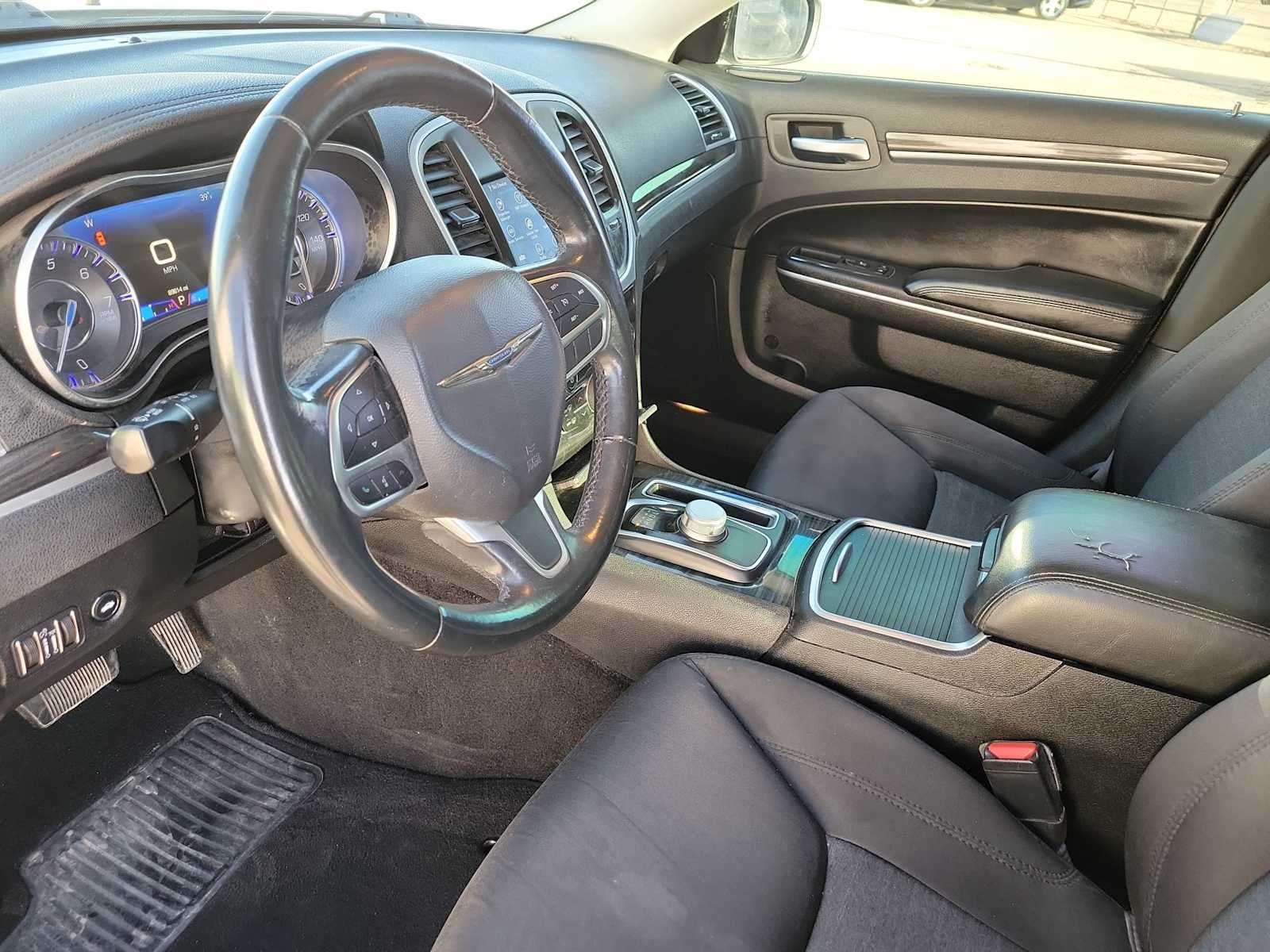 2019 Chrysler 300 Touring