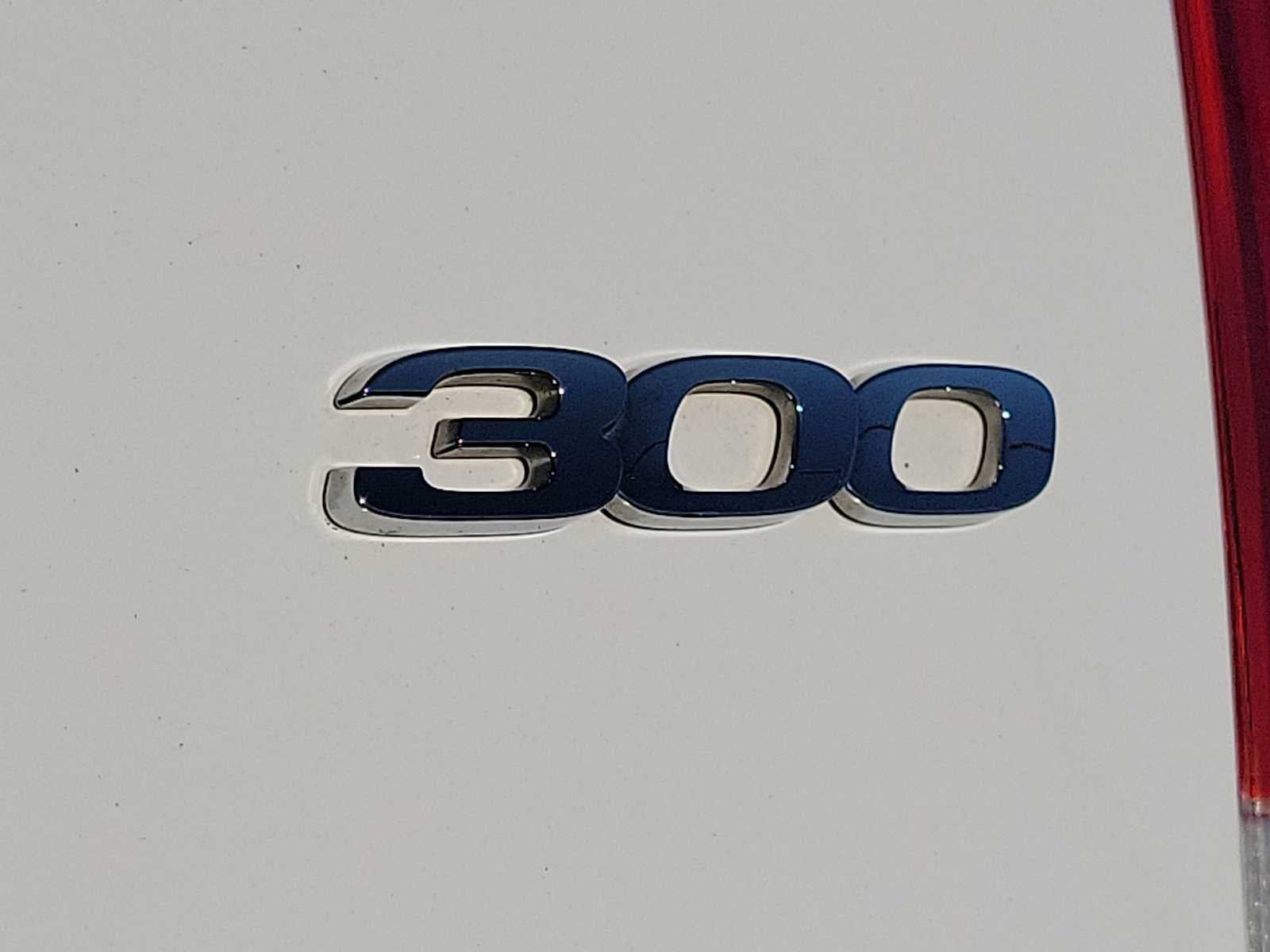 2019 Chrysler 300 Touring