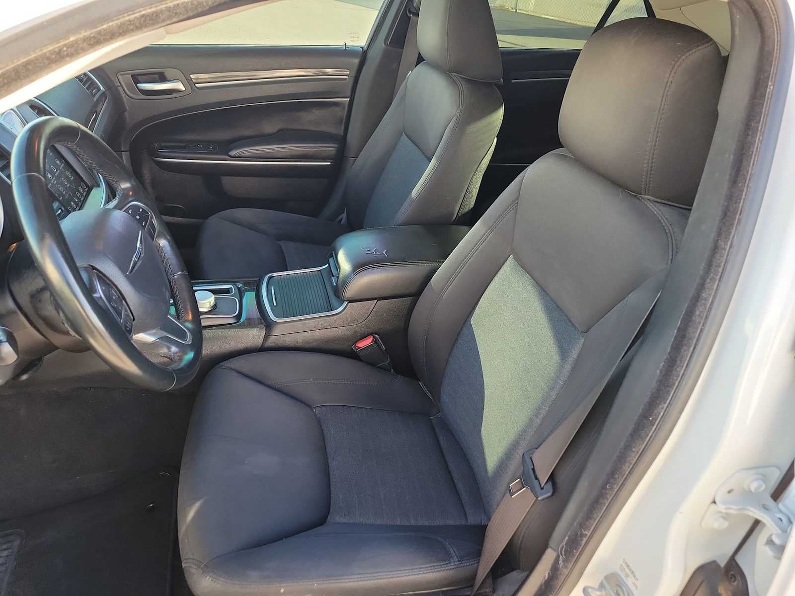 2019 Chrysler 300 Touring