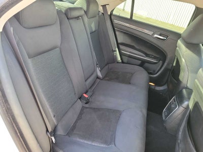 2019 Chrysler 300 Touring