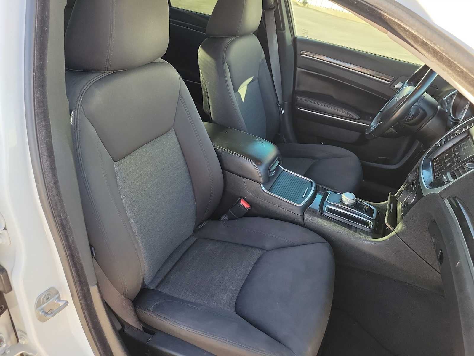 2019 Chrysler 300 Touring