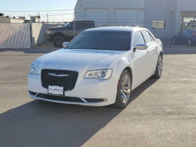 2019 Chrysler 300 Touring