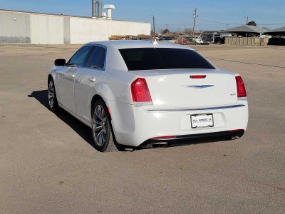 2019 Chrysler 300 Touring