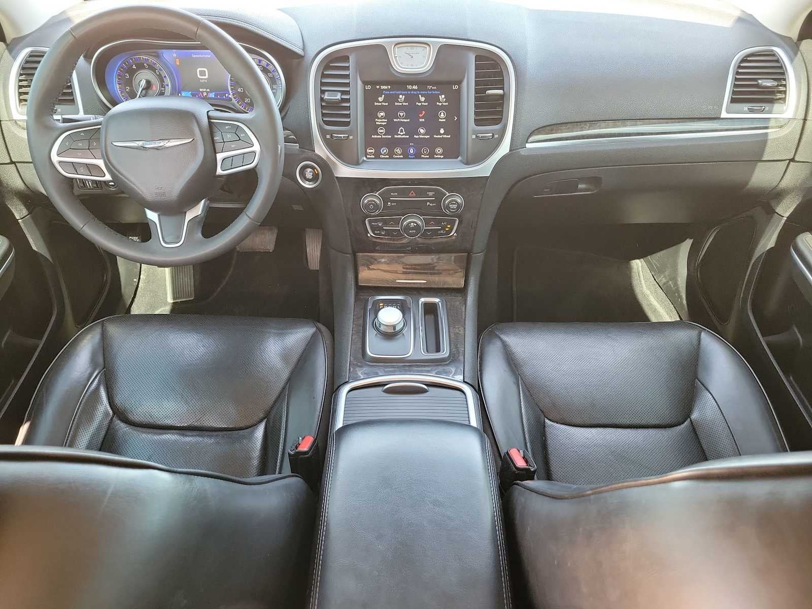 2022 Chrysler 300 Touring L
