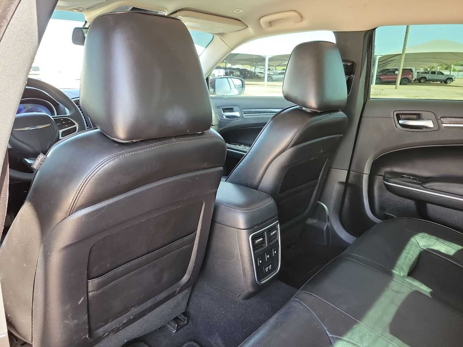 2022 Chrysler 300 Touring L