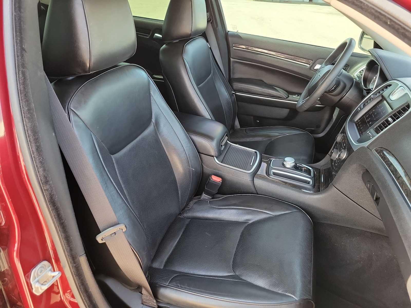 2022 Chrysler 300 Touring L