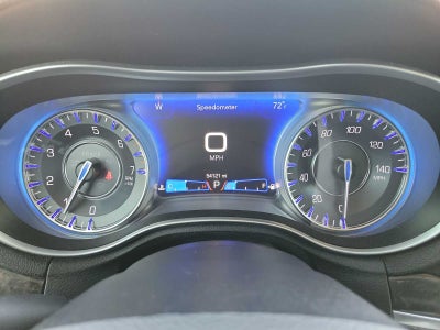 2022 Chrysler 300 Touring L