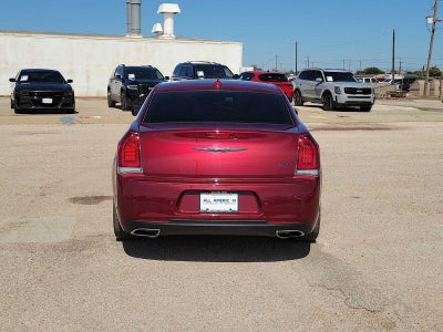 2022 Chrysler 300 Touring L