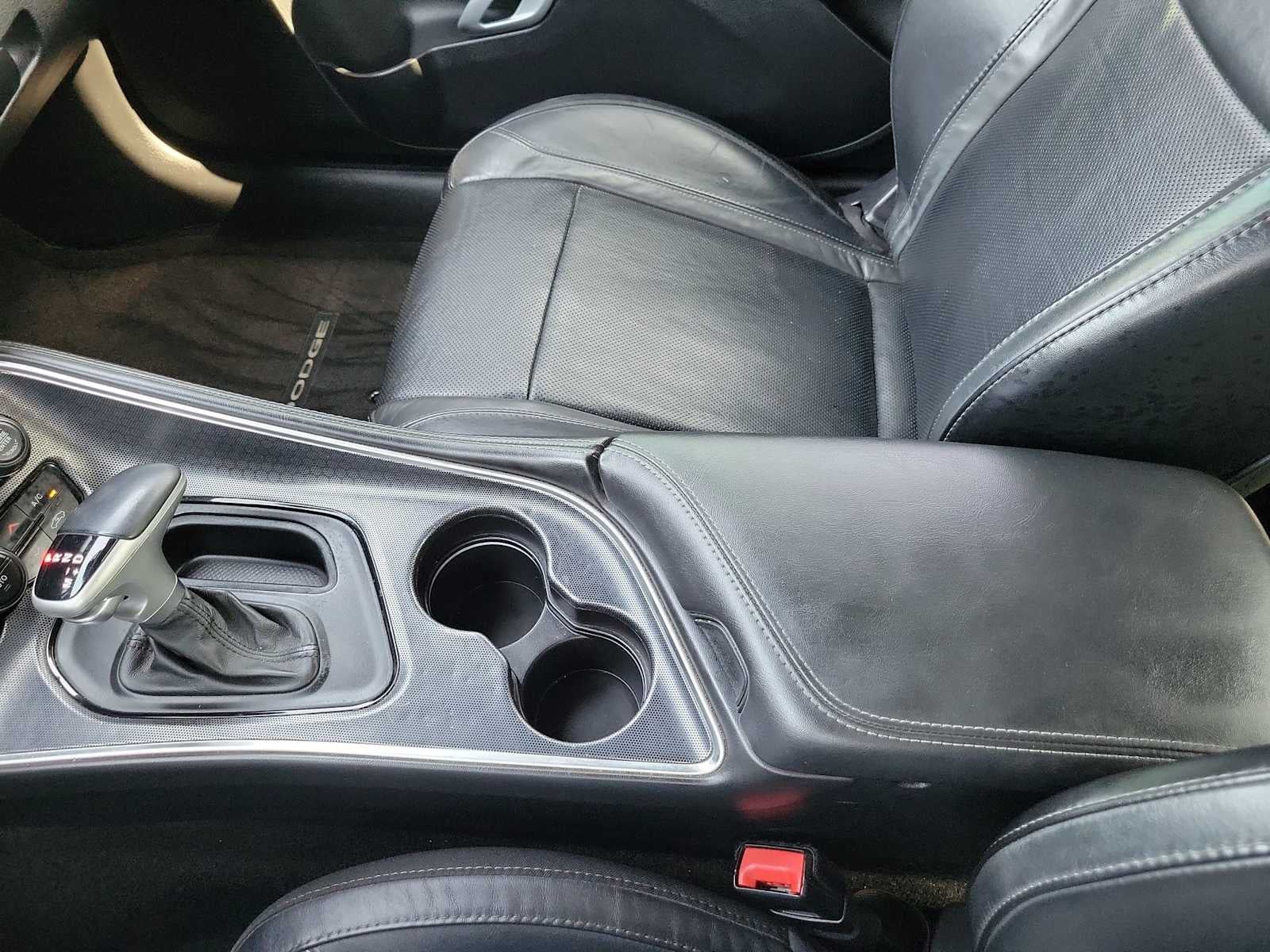 2015 Dodge Challenger SXT Plus