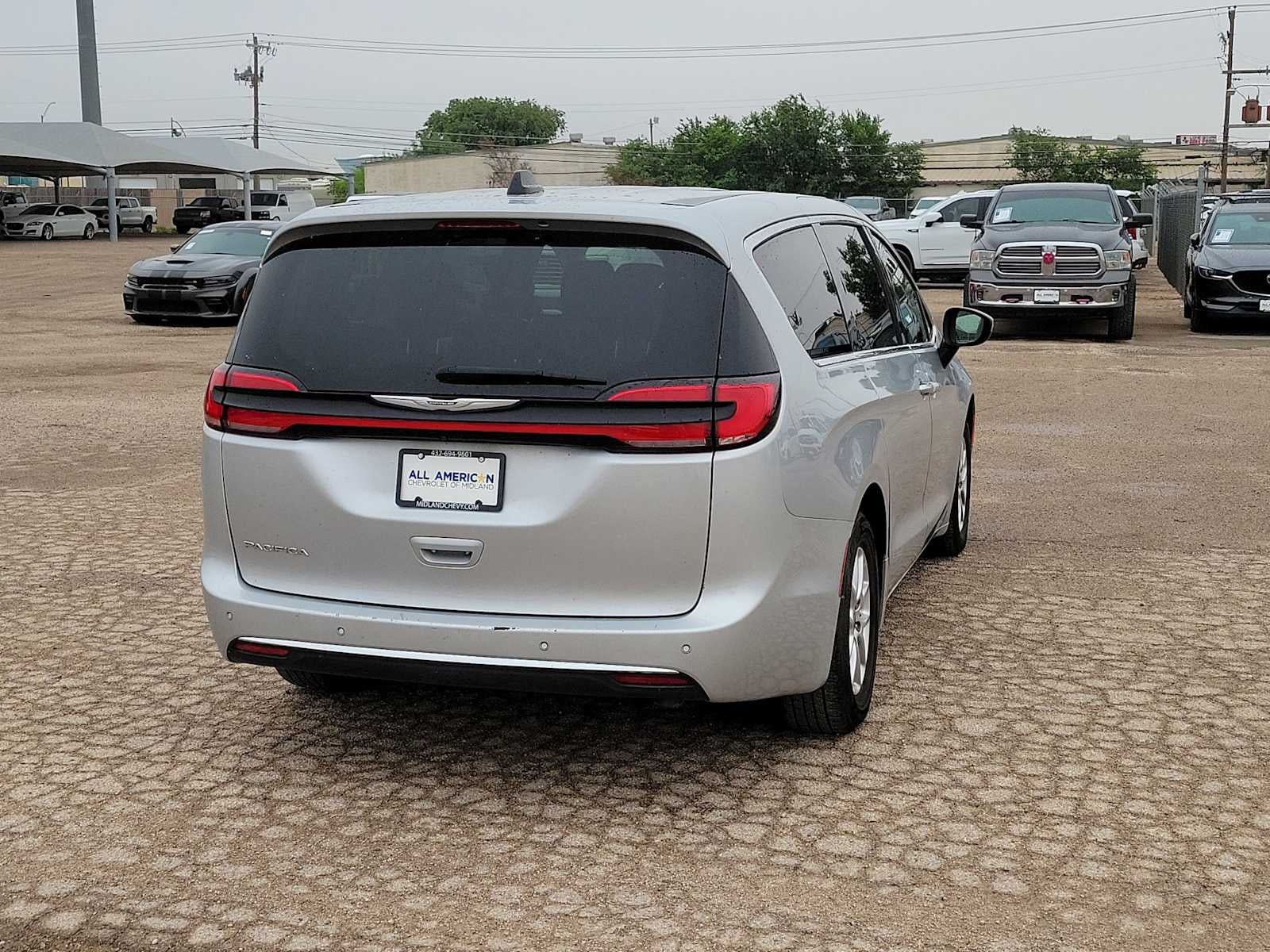 2023 Chrysler Pacifica Touring L