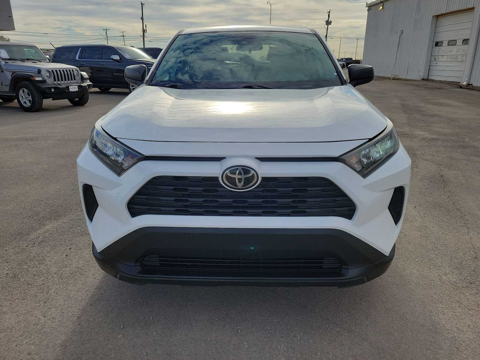 2022 Toyota RAV4 LE