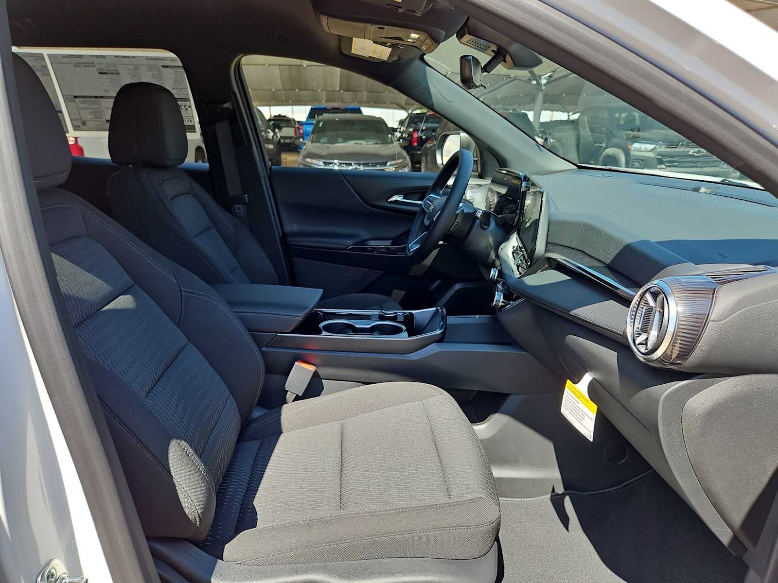 2027 Chevrolet Equinox FWD LT