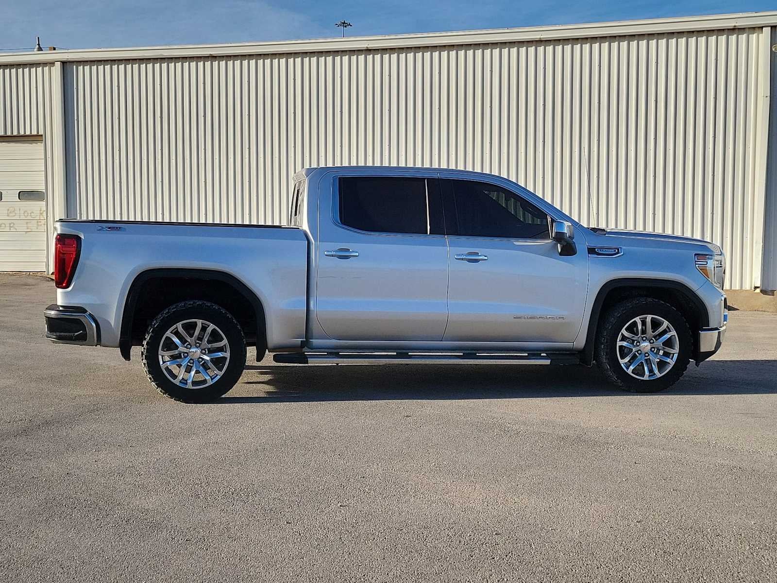2021 GMC Sierra 1500 SLT