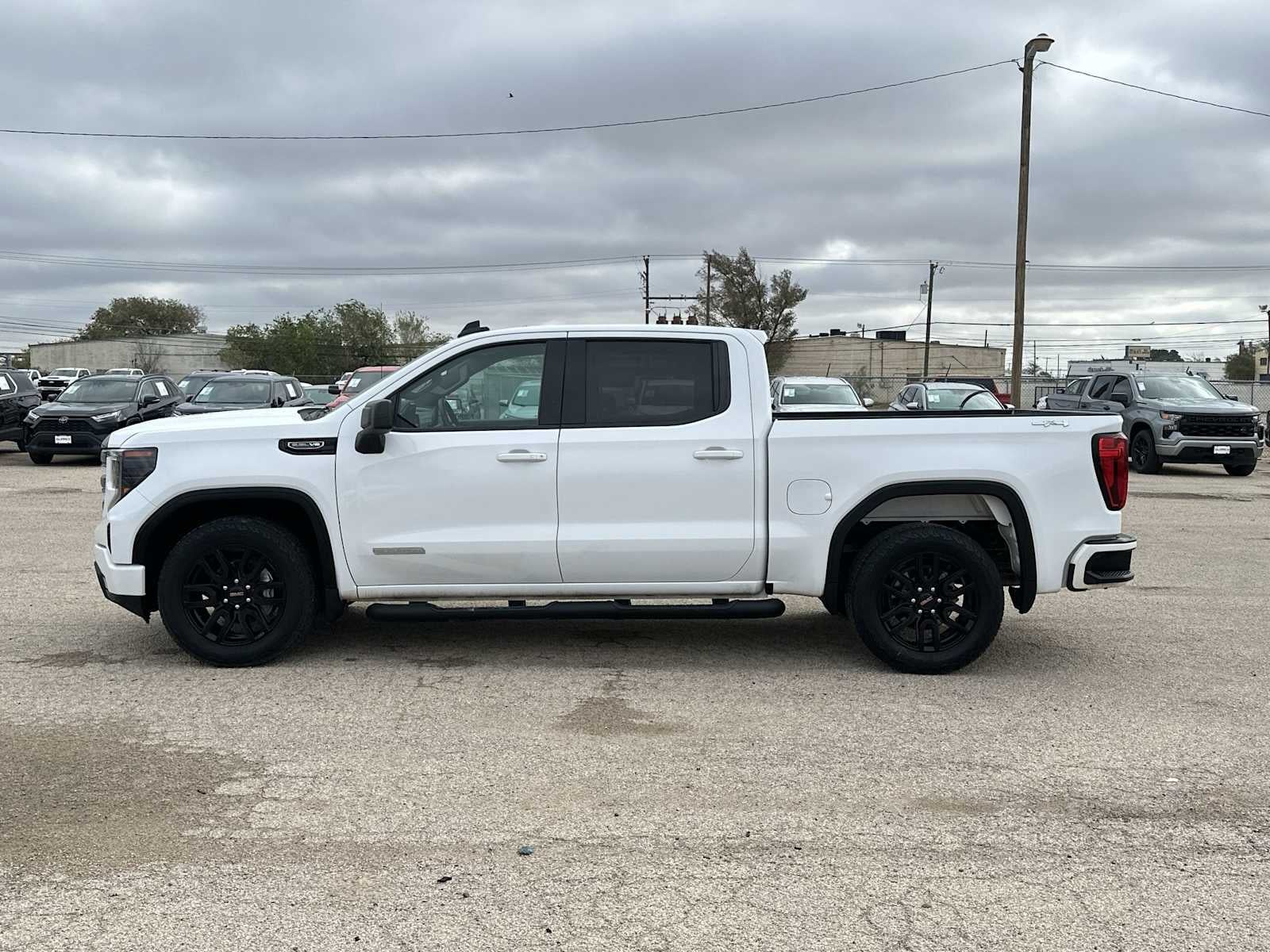 2023 GMC Sierra 1500 Elevation