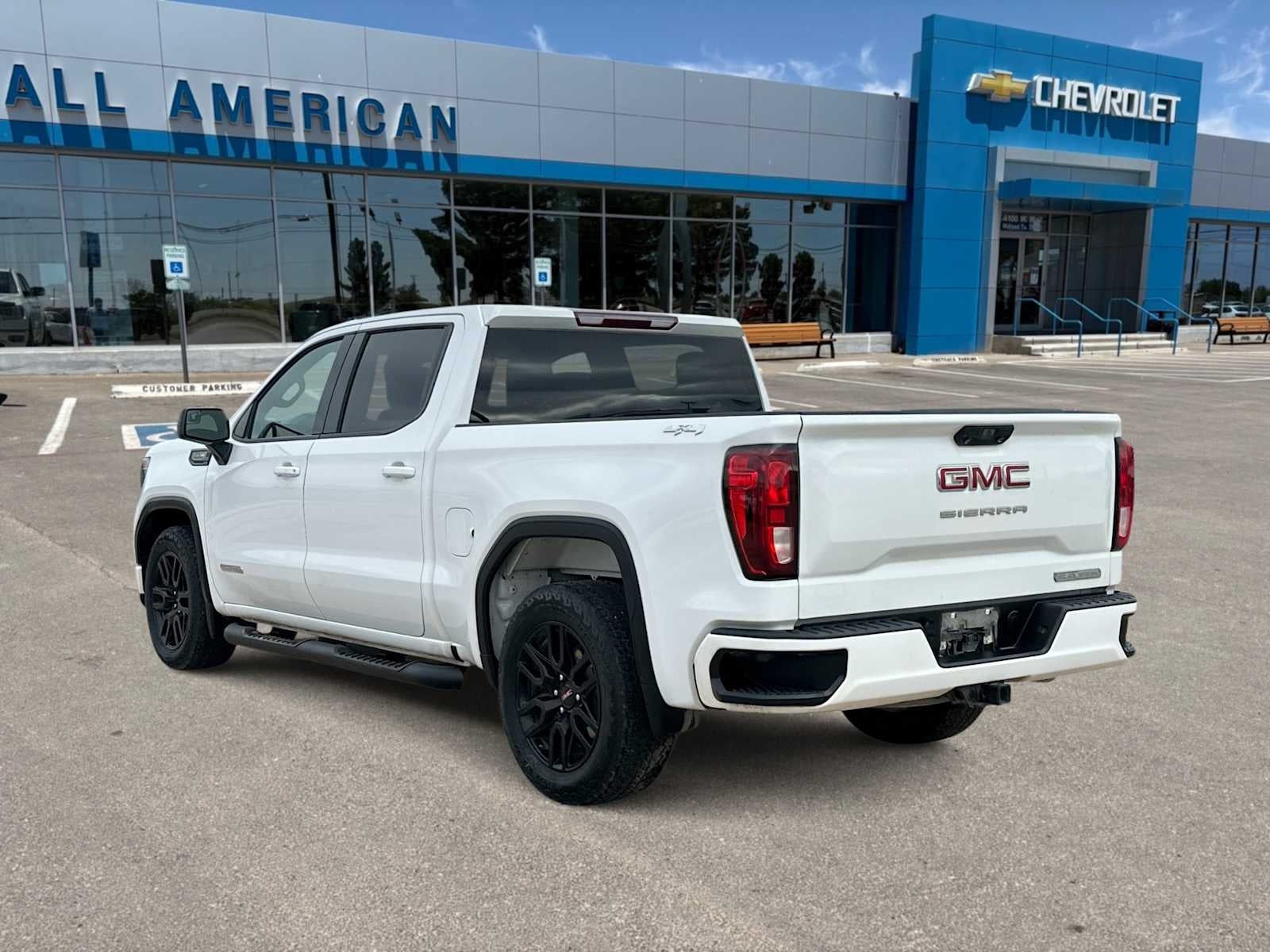 2023 GMC Sierra 1500 Elevation
