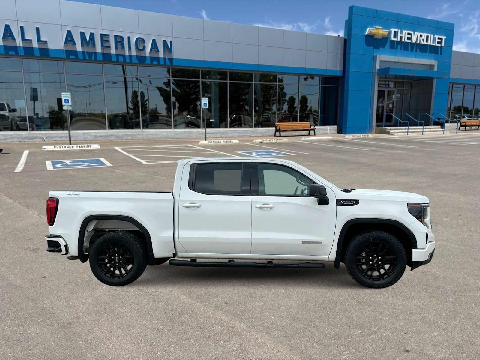 2023 GMC Sierra 1500 Elevation