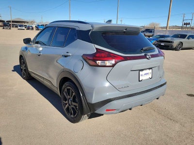 2022 Nissan Kicks SR