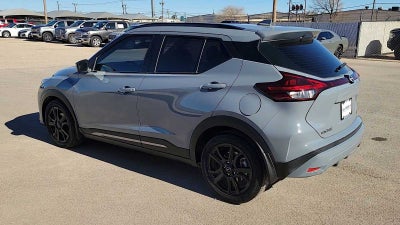 2022 Nissan Kicks SR