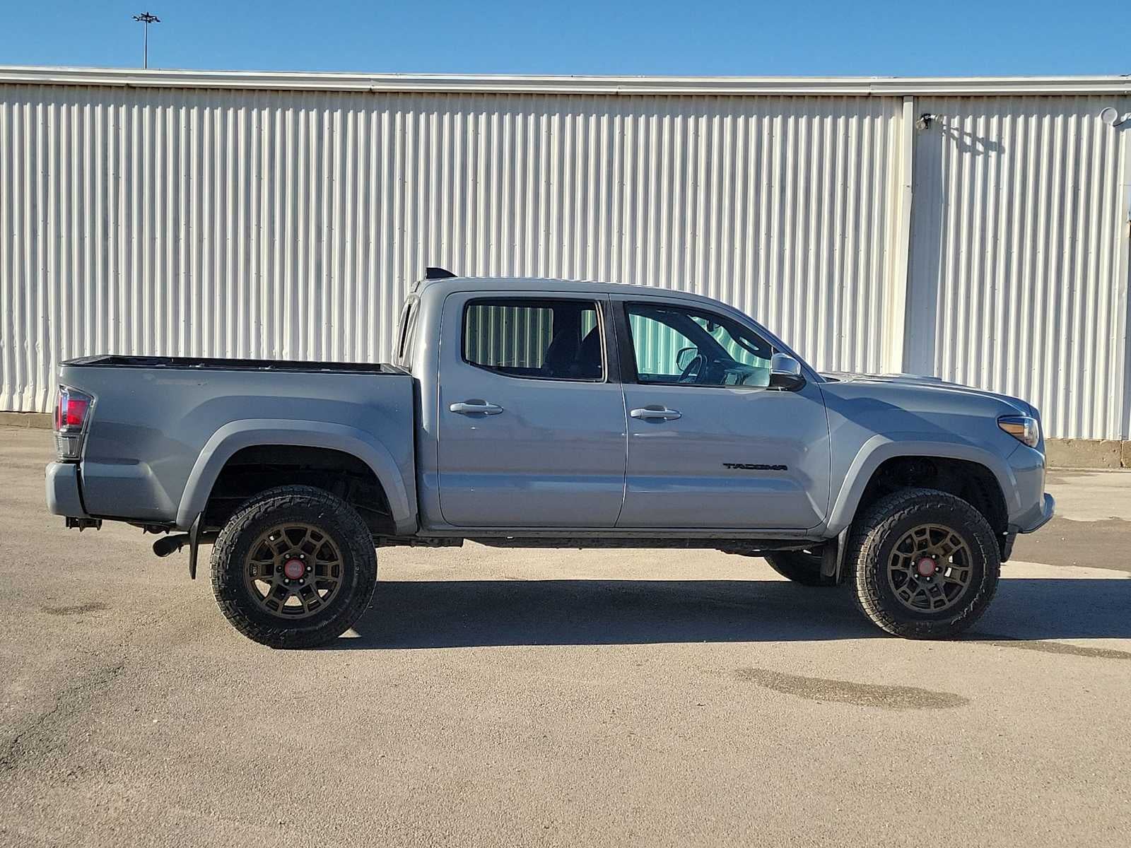 2020 Toyota Tacoma 2WD SR5